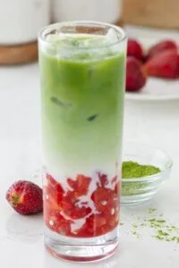Iced Strawberry Matcha Latte Recipe